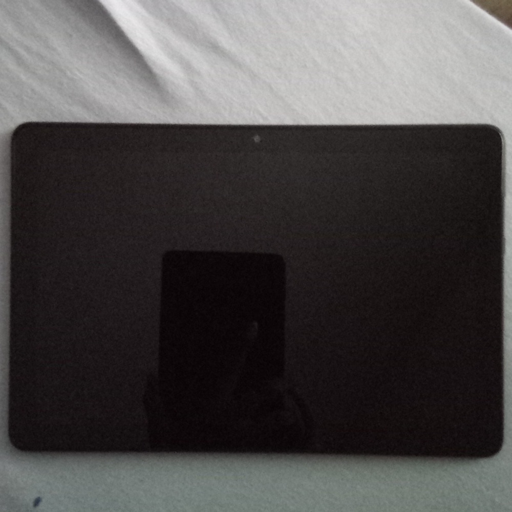 SELLING PERFECTLY NEE TABLET!